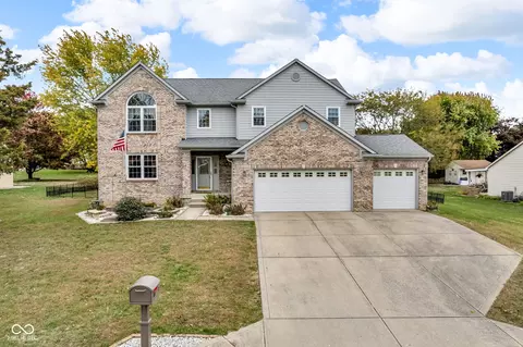6820 Loretta Ct, Avon, IN 46123