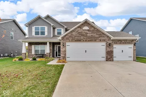659 Albermarle Dr, Pittsboro, IN 46167