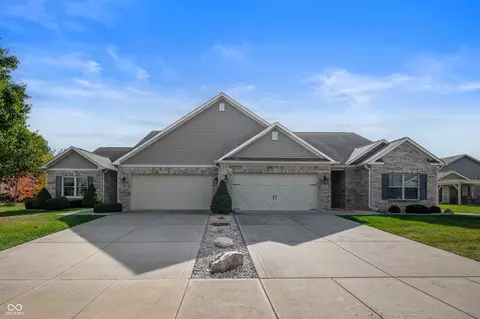 8887 Stoney Meadow Blvd, Avon, IN 46123