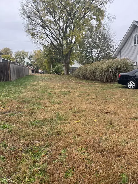 2910 Mcpherson St, Indianapolis, IN 46205