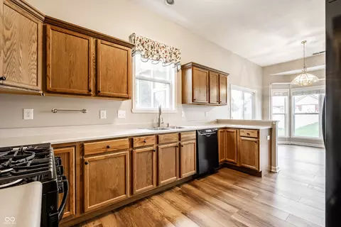 Kitchen - 275 Linden Ct, Pendleton, IN 46064 photo 1 of 3