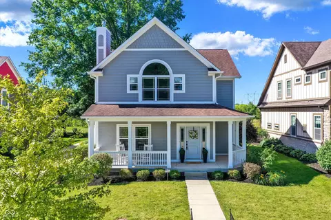6727 Regents Park Dr, Zionsville, IN 46077
