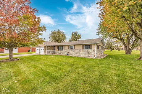 511 E Oriole Ct, Greensburg, IN 47240