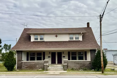 250 W 252 W Washington St, Frankfort, IN 46041