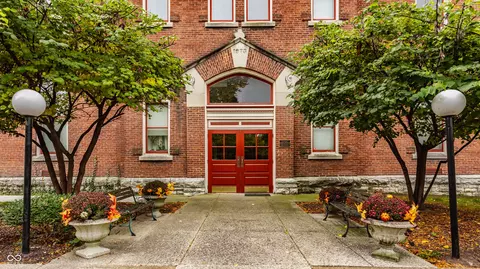 927 Noble St #12, Indianapolis, IN 46203