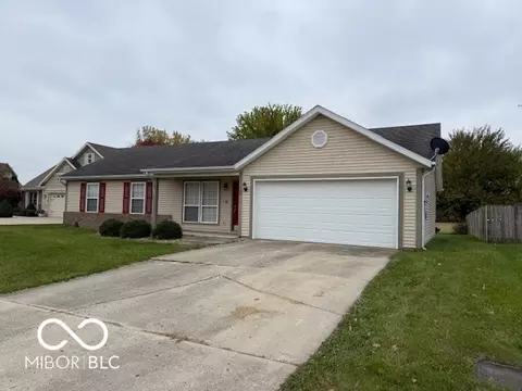 23 Hickory Ln S, Crawfordsville, IN 47933