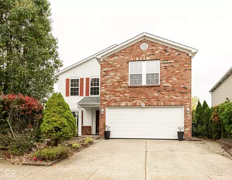 2114 Southernwood Ln, Indianapolis, IN 46231