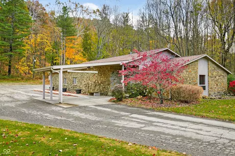 2123 Greasy Creek Rd, Nashville, IN 47448