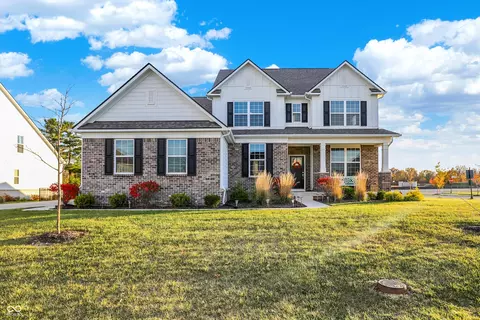 2643 Paperbark Creek Dr, Westfield, IN 46074