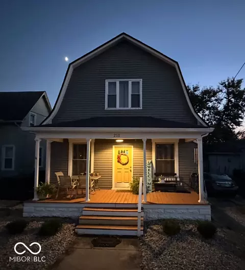 211 W Washington St, Fairland, IN 46126
