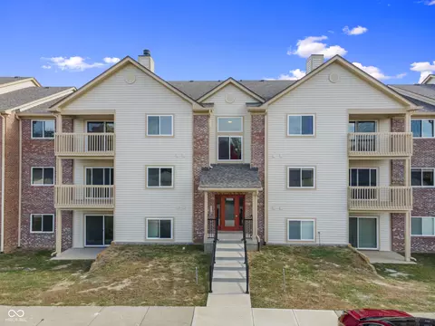 12517 Timber Creek Dr UNIT 11, Carmel, IN 46032