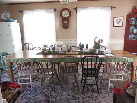 Dining - 910 E 2nd St, Madison, IN 47250 photo 2 of 2