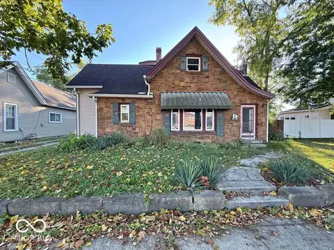 59 S Sycamore St, Martinsville, IN 46151