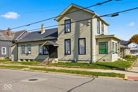 58 W Franklin St, Shelbyville, IN 46176