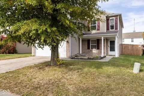 8402 Ash Grove Dr, Camby, IN 46113