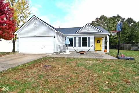 2059 Meadowlark Ln, Brownsburg, IN 46112