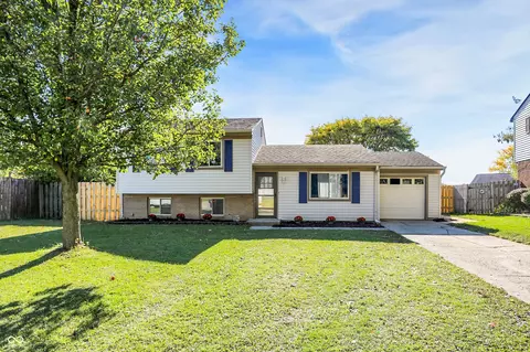 5533 Antoneli Ln, Indianapolis, IN 46237