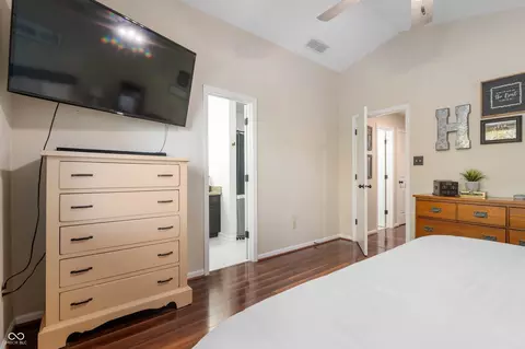 Bedroom - 32 Park Ct, Pendleton, IN 46064 photo 2 of 4