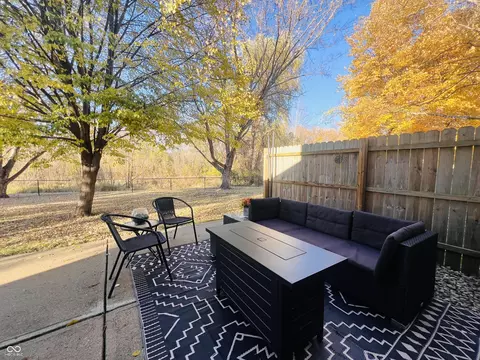 Exterior - 32 Park Ct, Pendleton, IN 46064 photo 5 of 5