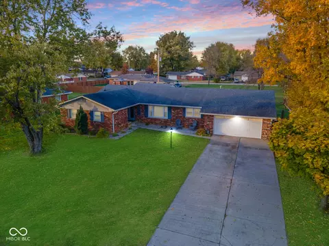4476 W Newton Dr, Edinburgh, IN 46124
