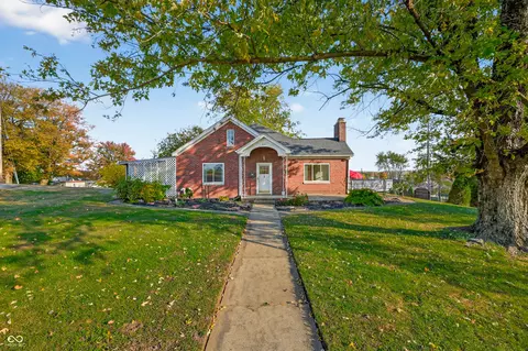 309 N High St, Brownstown, IN 47220