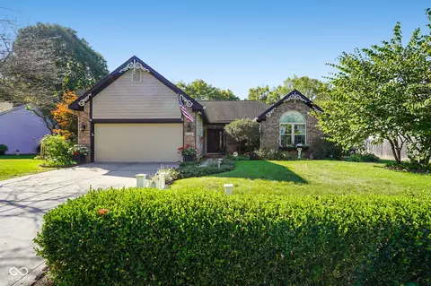 6329 Barberry Dr, Avon, IN 46123