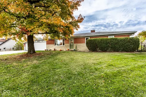 8915 N Waverly Park Rd, Martinsville, IN 46151