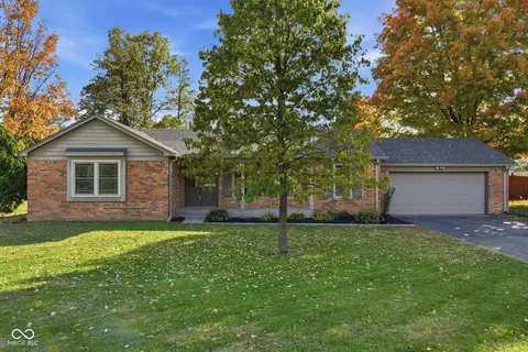 8413 E 82nd St, Indianapolis, IN 46256