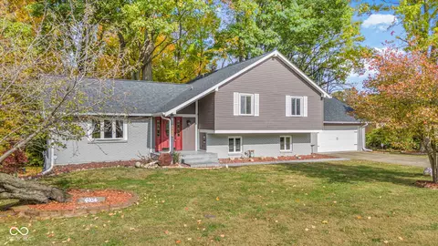 4404 Devon Lake Rd, Indianapolis, IN 46226