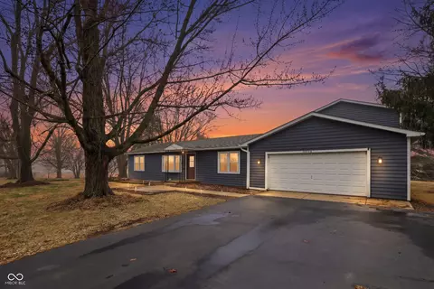 24500 Jerkwater Rd, Sheridan, IN 46069