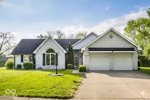 51 Glasgow Ln, Noblesville, IN 46060