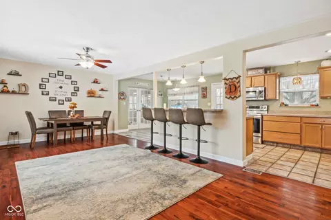 2440 Maynard Dr, Indianapolis, IN 46227 photo 6