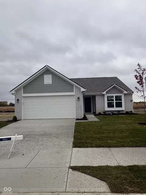 561 Yellowleaf Dr, Sheridan, IN 46069