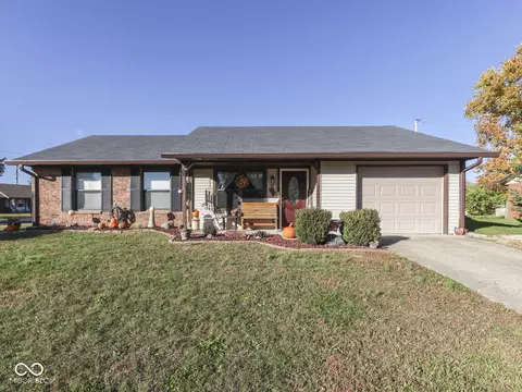 510 Greensprings Dr, Whiteland, IN 46184