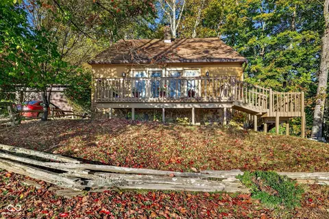 7759 N Lakeview Dr, Unionville, IN 47468