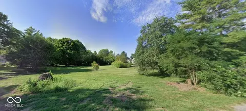 5465 S Greenfield St, Fountaintown, IN 46130