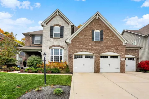 2790 W High Grove Cir, Zionsville, IN 46077