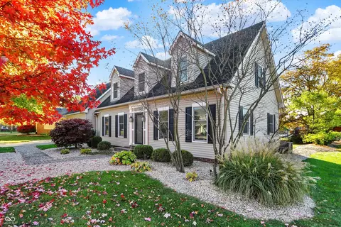 1515 Secretariat Ln, Indianapolis, IN 46217