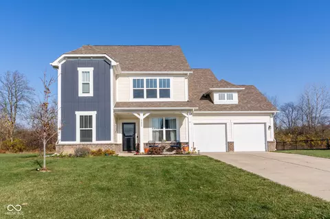 4608 W Meadow Lake Dr, New Palestine, IN 46163
