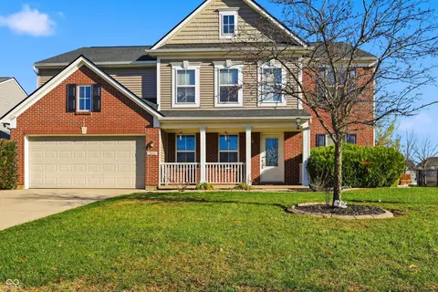 2097 S Woodgrove Way, New Palestine, IN 46163