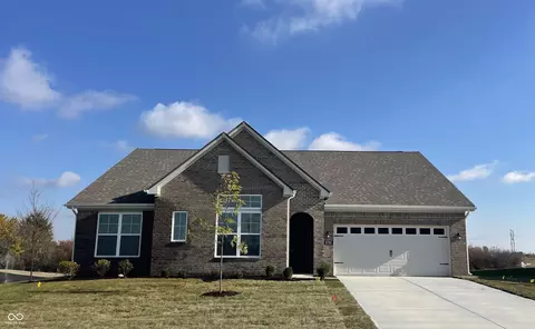 9795 Creekside Cir, Mccordsville, IN 46055