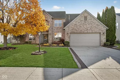 6713 Eagles Wing Dr, Indianapolis, IN 46214