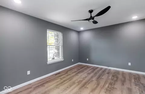 521 W Maple St, Austin, IN 47102 photo 33