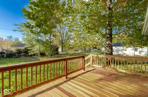 521 W Maple St, Austin, IN 47102 photo 11