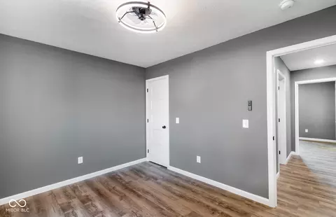 521 W Maple St, Austin, IN 47102 photo 26