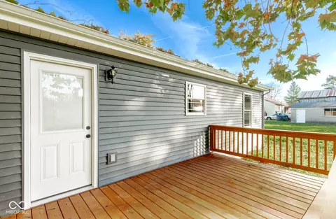 521 W Maple St, Austin, IN 47102 photo 10