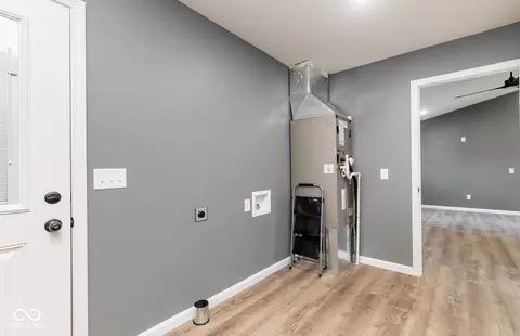 521 W Maple St, Austin, IN 47102 photo 17