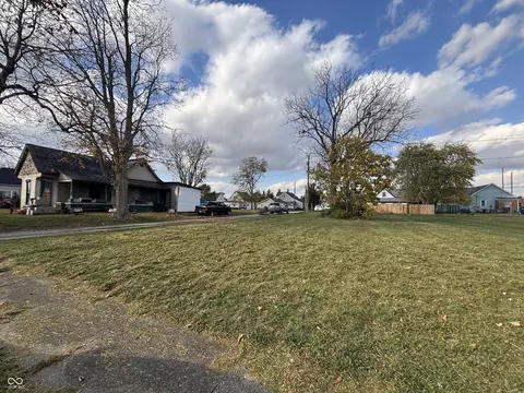 1324 S C St, Elwood, IN 46036