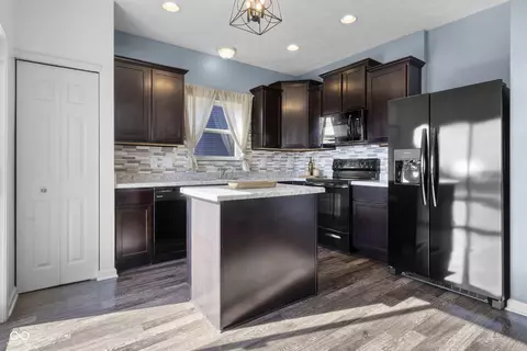 6579 Aster Dr, Pendleton, IN 46064 photo 19