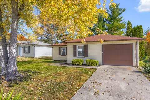 Exterior - 123 Schaefer Dr, Hope, IN 47246 photo 2 of 10